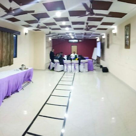 Hotel The Majestic Hyderabad Ngoại thất bức ảnh